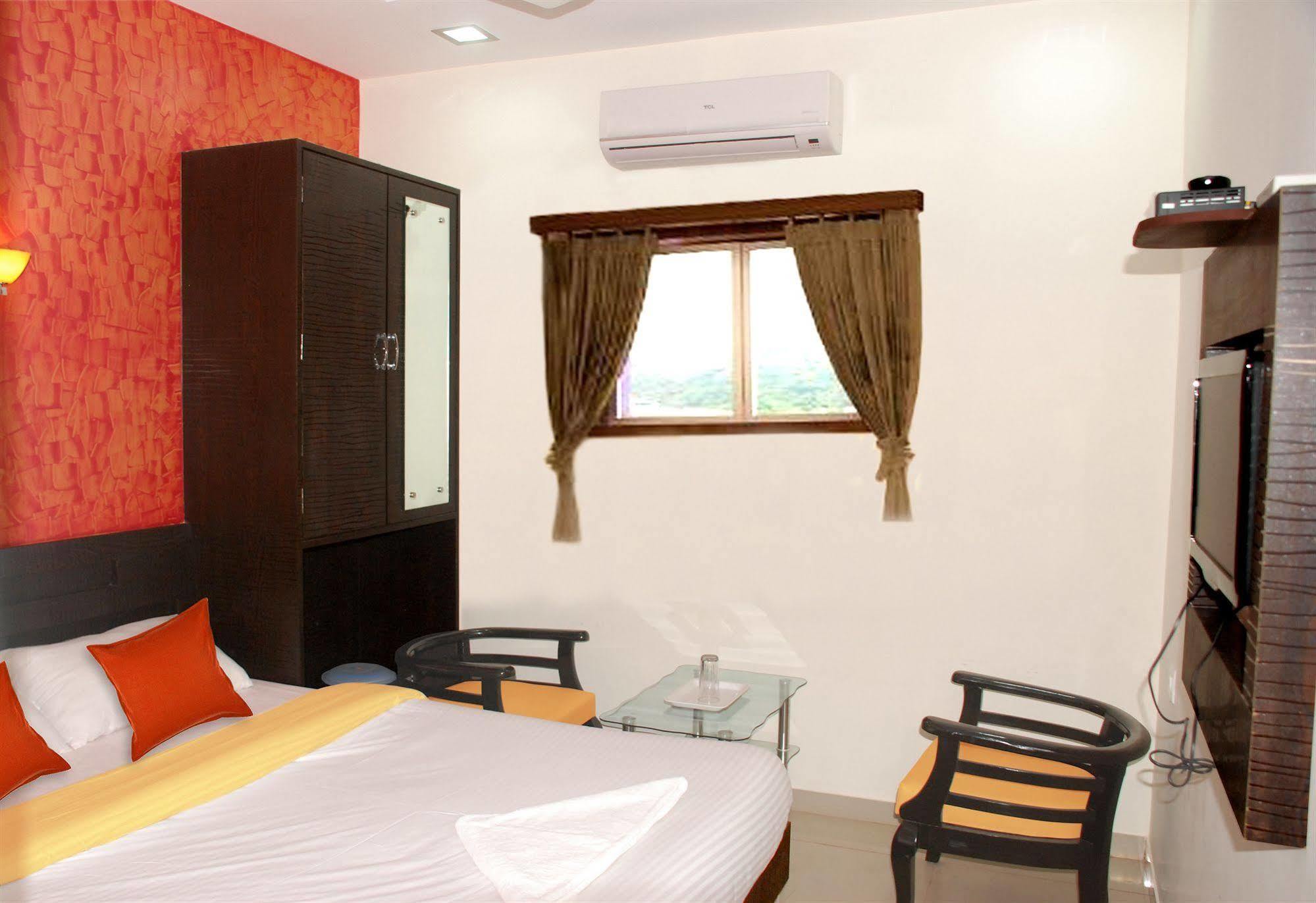 Fabexpress Adore Inn - Nr Mumbai International Airport Extérieur photo